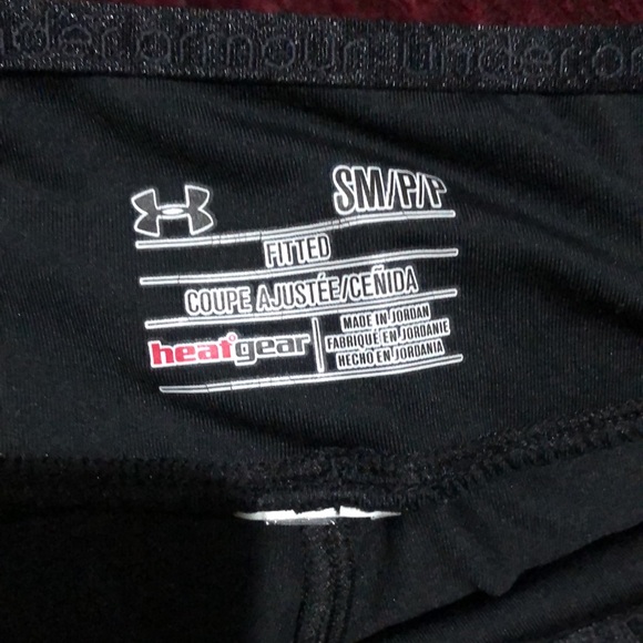 Under Armour workout capris - Picture 9 of 9